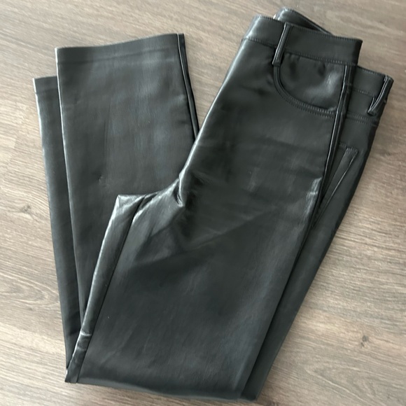 Aritzia Wilfred The Melina Pant, Black Leather, Size 6 - Picture 6 of 6